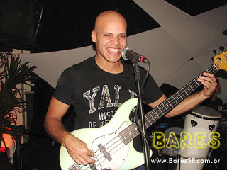 Quinta com música ao vivo no Mercearia Quinta com música ao vivo no Mercearia