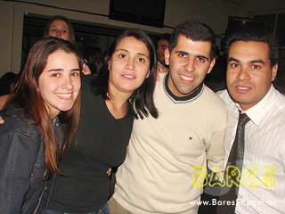 Quinta com música ao vivo no Mercearia Quinta com música ao vivo no Mercearia