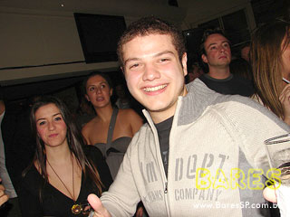 Quinta com música ao vivo no Mercearia Quinta com música ao vivo no Mercearia