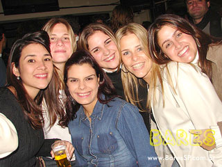 Quinta com música ao vivo no Mercearia Quinta com música ao vivo no Mercearia