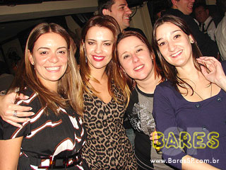 Quinta com música ao vivo no Mercearia Quinta com música ao vivo no Mercearia