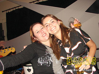 Quinta com música ao vivo no Mercearia Quinta com música ao vivo no Mercearia