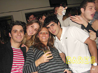 Quinta com música ao vivo no Mercearia Quinta com música ao vivo no Mercearia