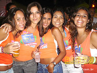 Chiclete com Banana no aniversário do Santa Aldeia Chiclete com Banana no aniversário do Santa Aldeia