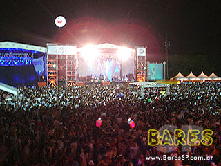 Chiclete com Banana no aniversário do Santa Aldeia Chiclete com Banana no aniversário do Santa Aldeia