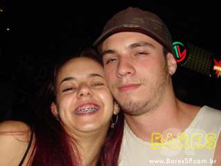 Rosas de Ouro no Armazém da Vila Rosas de Ouro no Armazém da Vila