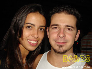 Rosas de Ouro no Armazém da Vila Rosas de Ouro no Armazém da Vila