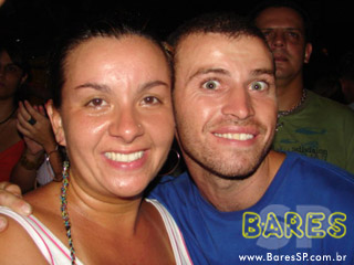 Rosas de Ouro no Armazém da Vila Rosas de Ouro no Armazém da Vila