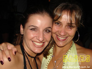 Rosas de Ouro no Armazém da Vila Rosas de Ouro no Armazém da Vila