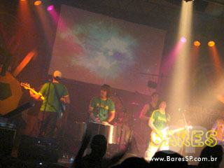 Domingo com Pagode no Armazém da Vila Domingo com Pagode no Armazém da Vila