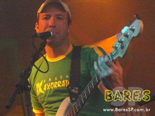 Domingo com Pagode no Armazém da Vila Domingo com Pagode no Armazém da Vila