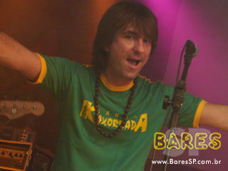 Domingo com Pagode no Armazém da Vila Domingo com Pagode no Armazém da Vila