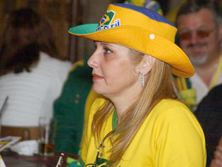 Torcida Amarula - Jogo Brasil x França no Chácara Santa Cecília Torcida Amarula - Jogo Brasil x França no Chácara Santa Cecília