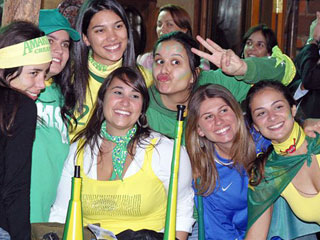 Torcida Amarula - Jogo Brasil x Gana no Chácara Santa Cecília Torcida Amarula - Jogo Brasil x Gana no Chácara Santa Cecília