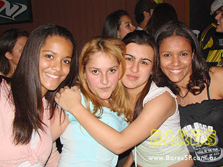 Grupos To Nem Aí e Na Onda do Samba no Açaí Praia Grupos To Nem Aí e Na Onda do Samba no Açaí Praia