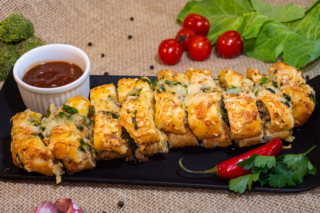 pão de alho cupim com brócolis