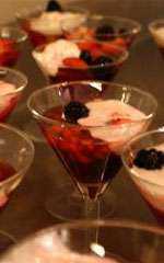 Salada de frutas vermelhas com sorvete de iogurte BaresSP Salada de frutas vermelhas com sorvete de iogurte .jpg
